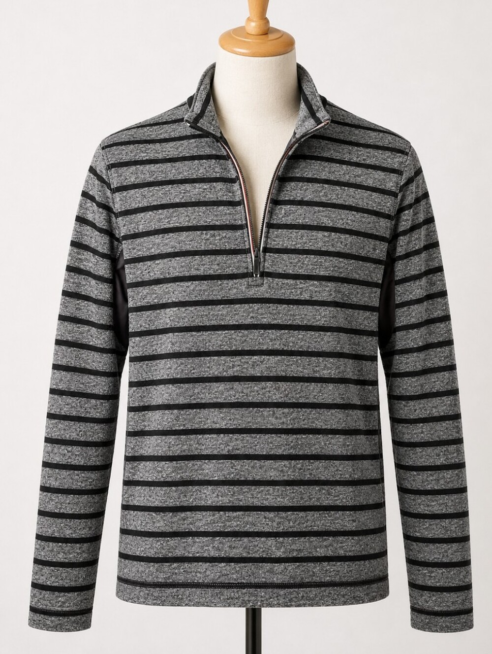 Robert Graham X Performance Men's 1/4 Zip Top Size Small Black Grey Stripes